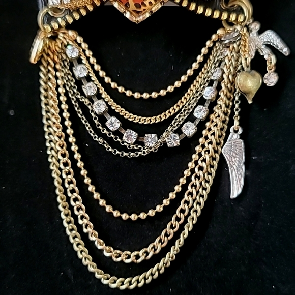 Vintage BETSEY JOHNSON Leaping Leopards Collection Bow Heart Swag Brooch. - Picture 6 of 9